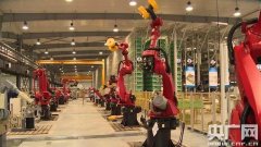 器人制制正在内的中国人工智能正正在进入迸发